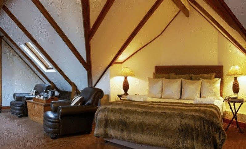 Roosenwijn Guesthouse Стелленбос Екстер'єр фото