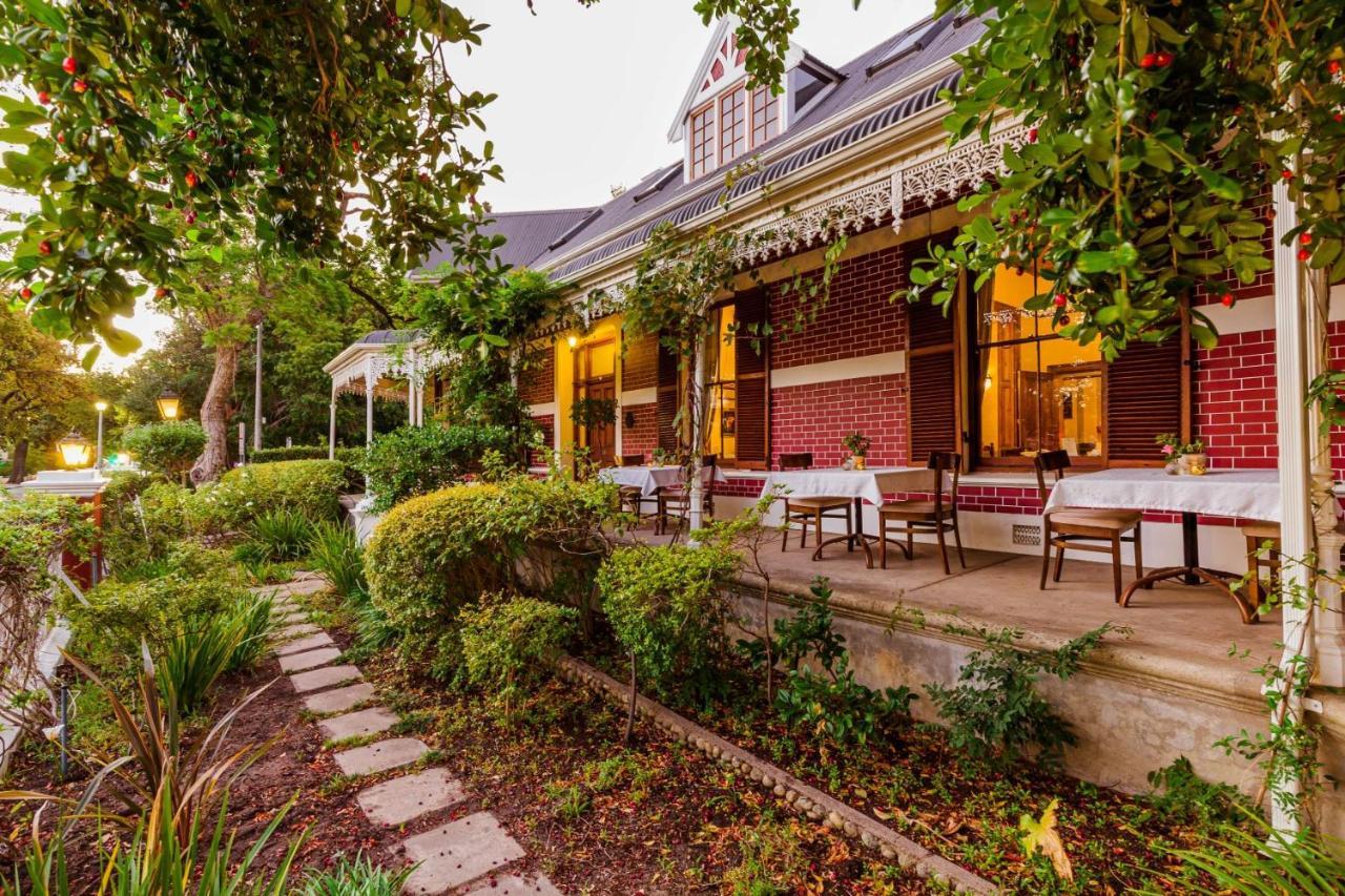 Roosenwijn Guesthouse Стелленбос Екстер'єр фото